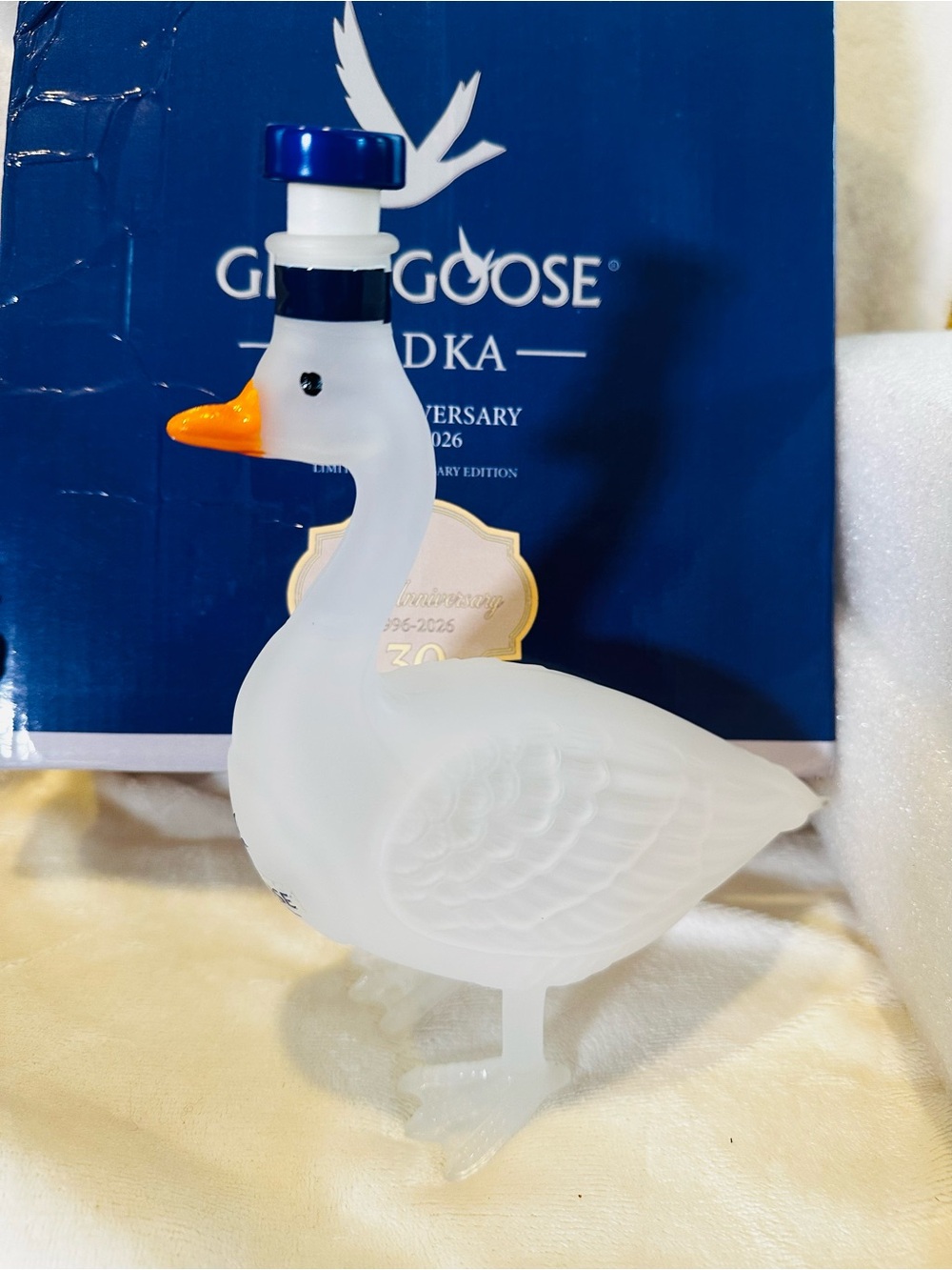 Grey Goose Vodka 30th Anniversary 3D Sculpted Goose Glass Decanter Bottle w/ Box